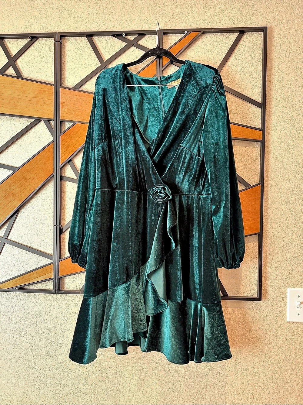 Melanie Velvet Wrap Mini Dress Size 18 Like New